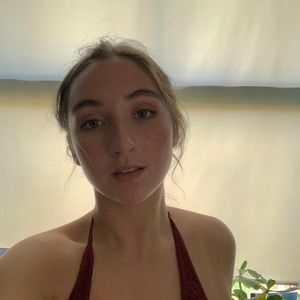 Meet your Posher, Isabella